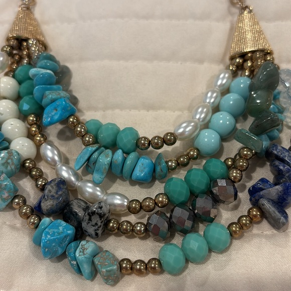 Jewelry - Elegant Multi-Color Beaded Necklace